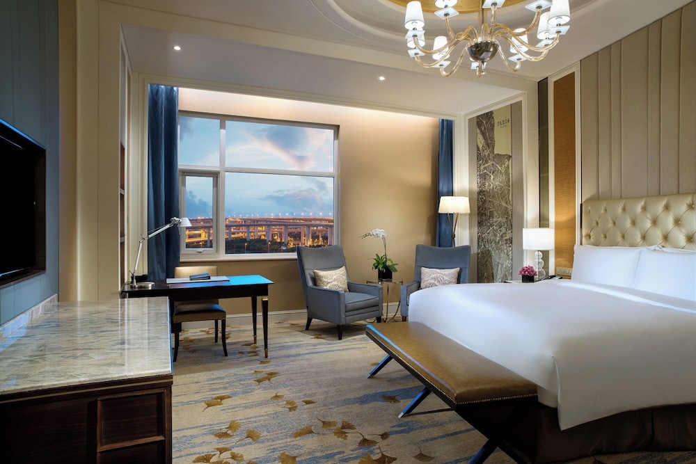 HABITACIÓN SUPERIOR, Acceso Club Millesime, 1 Cama King Size del hotel Sofitel Shanghai Hongqiao
