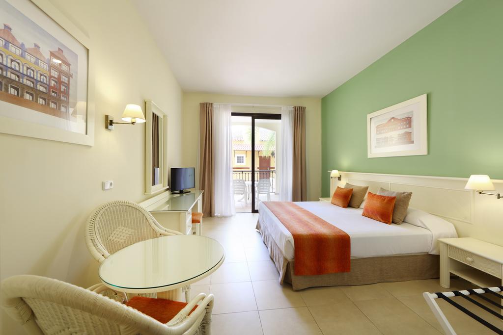 Habitación doble del hotel Sunlight Bahia Principe Tenerife
