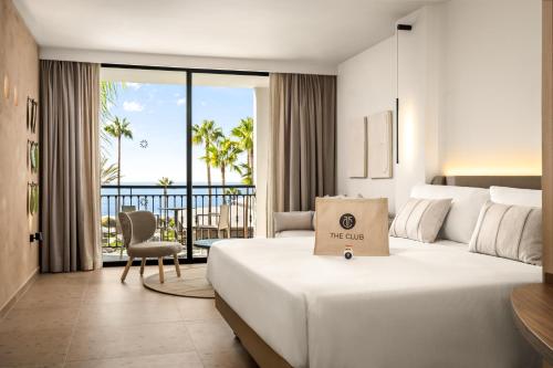 Junior Suite Deluxe Side Sea View The Club del hotel Sunlight Bahia Principe Tenerife. Foto 8