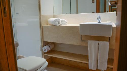 Habitación Doble Deluxe del hotel Atlântico Travel. Foto 3