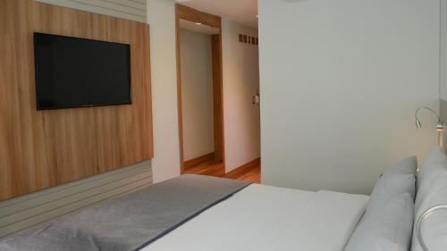 Habitación Doble Deluxe del hotel Atlântico Travel. Foto 9