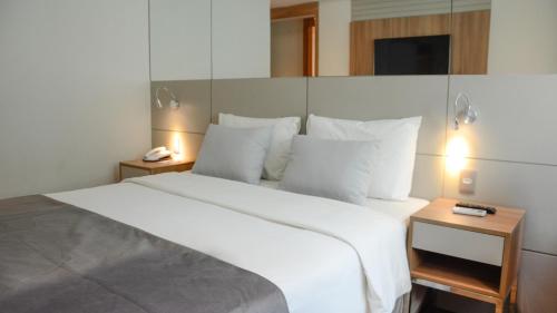 Habitación Doble Deluxe del hotel Atlântico Travel. Foto 10