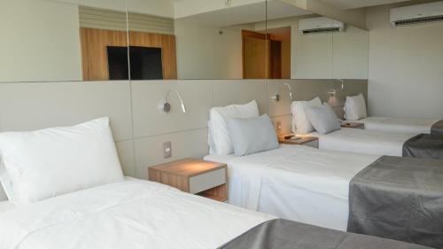 Habitación Cuádruple Deluxe del hotel Atlântico Travel. Foto 5
