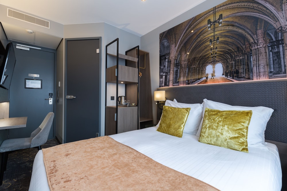 Habitación Confort, 1 cama doble del hotel Leonardo Boutique Museumhotel. Foto 5