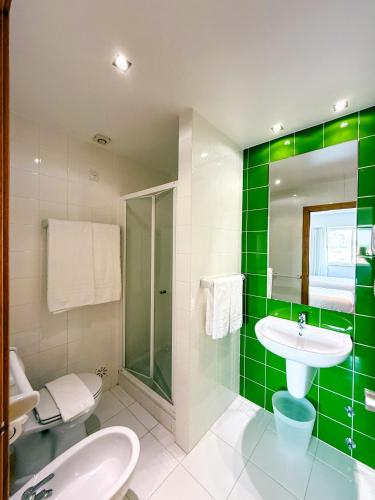 Habitación Doble Estándar - 2 camas del hotel Stay Leiria Centro