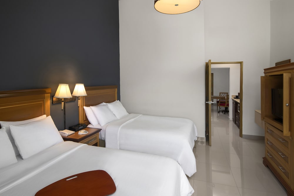 Suite Royal del hotel Hodelpa Garden Suites Golf and Convention Center. Foto 11