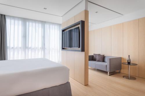 Habitación Doble con Terraza del hotel Dorma Plaza Catalunya. Foto 8