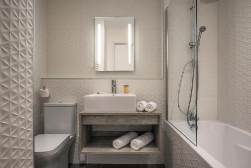 Habitación Doble Estándar del hotel Sowell Hôtels Les Chevaliers. Foto 3