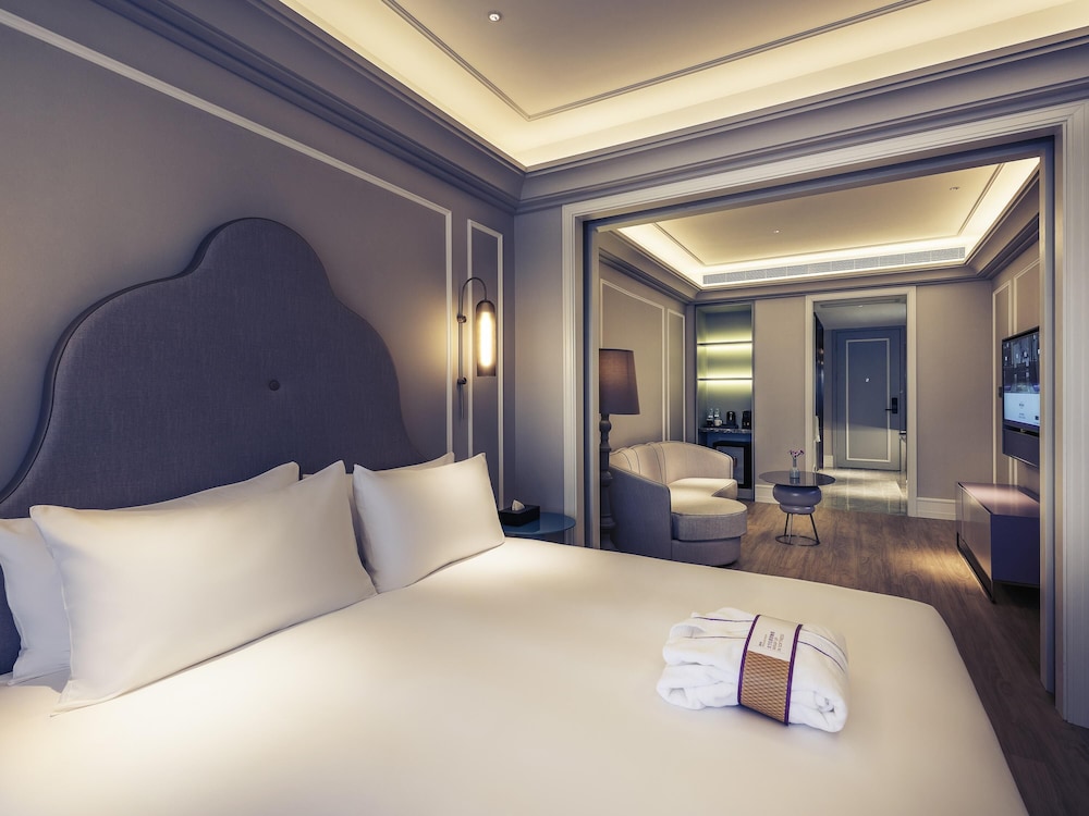 Privilege, Habitación, 1 cama de matrimonio grande del hotel Mercure Shanghai Hongqiao Soho. Foto 1