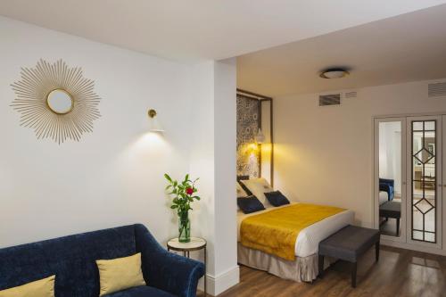 Suite Junior Premium con patio del hotel Halo Boutique. Foto 2