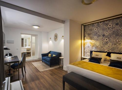 Suite Junior Premium con patio del hotel Halo Boutique. Foto 1