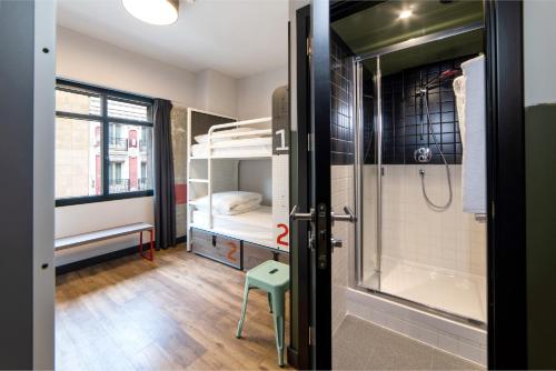 Habitación Privada de 4 camas del hotel Generator Madrid
