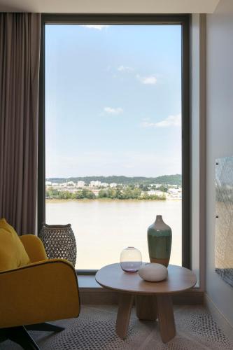 Suite de 1 dormitorio - 1 cama extragrande del hotel Hilton Garden Inn Bordeaux Centre. Foto 3