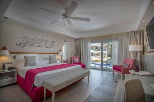 Habitación Deluxe Romance Swim Up del hotel Catalonia Royal La Romana - All Inclusive - Adults Only