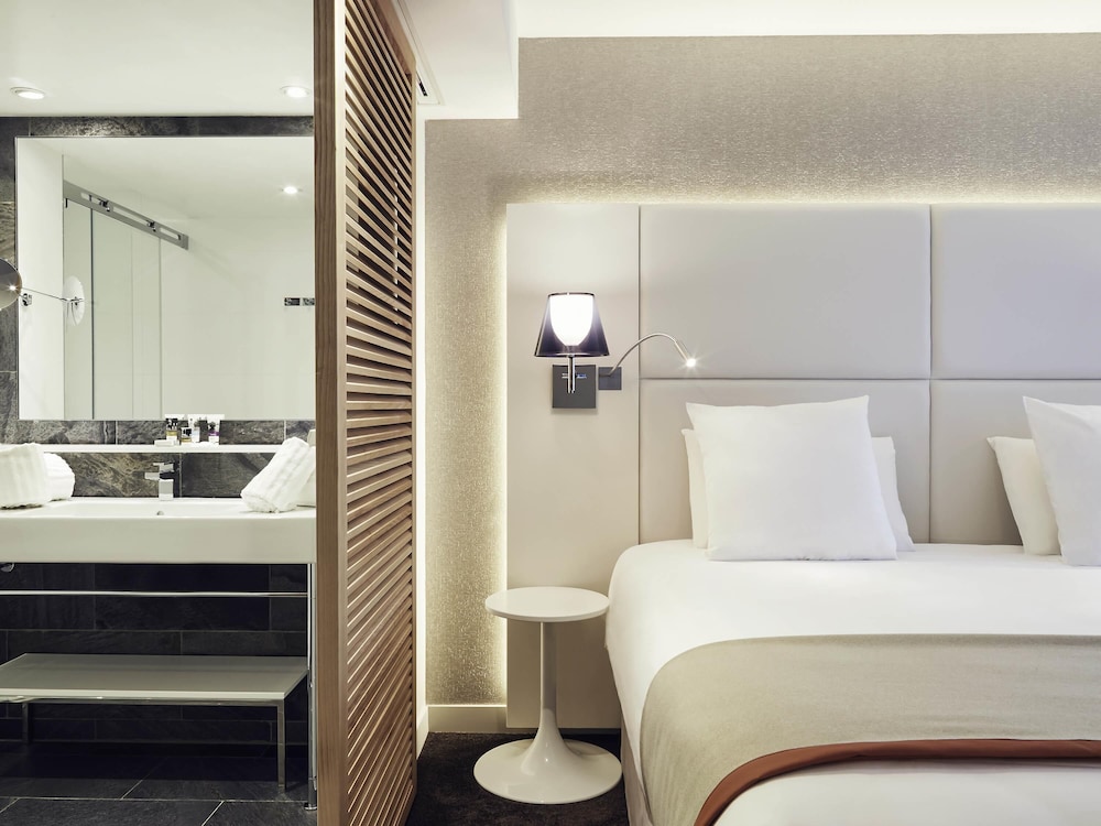 Habitación Classic con una cama doble y balcón del hotel Mercure Golf Cap D'agde