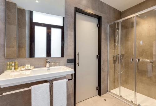 Oferta romántica - Habitación Doble del hotel Eurostars Azahar. Foto 1