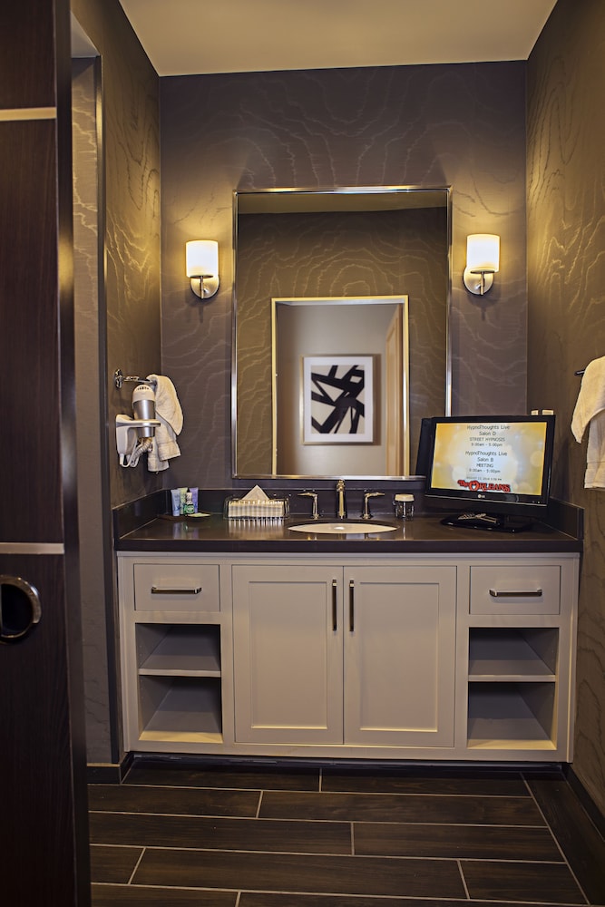 Suite, 1 cama de matrimonio grande, no fumadores del hotel The Orleans and Casino. Foto 4