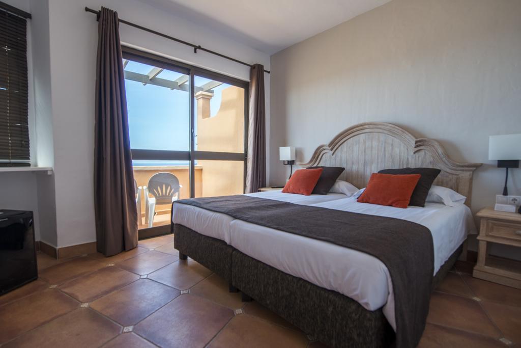 Habitación doble Vista Mar del hotel Bakour Fuerteventura La Pared