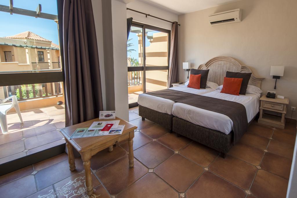 Bungalow 2 habitaciones del hotel Bakour Fuerteventura La Pared. Foto 1