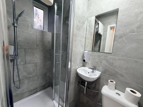 Habitación Triple del hotel King's Cross. Foto 16