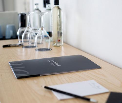 Habitación Deluxe con vistas al mar - Acceso al spa incluido del hotel Lava Beach. Foto 2