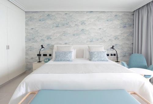 Habitación Deluxe con vistas al mar - Acceso al spa incluido del hotel Lava Beach. Foto 4