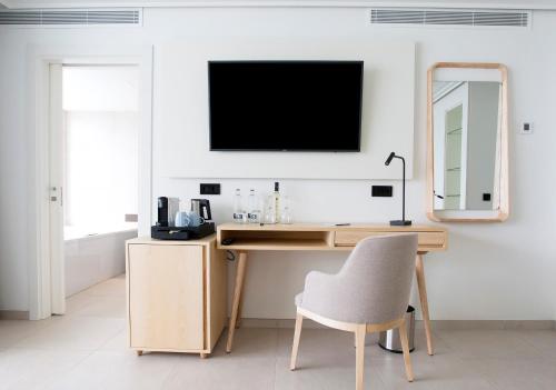 Habitación Deluxe con vistas al mar - Acceso al spa incluido del hotel Lava Beach. Foto 3