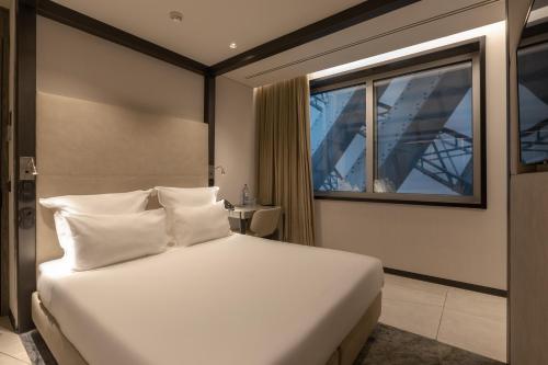 Habitación Doble Interior del hotel Porto Royal Bridges. Foto 3