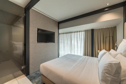 Habitación Doble con vistas a la ciudad del hotel Porto Royal Bridges. Foto 4