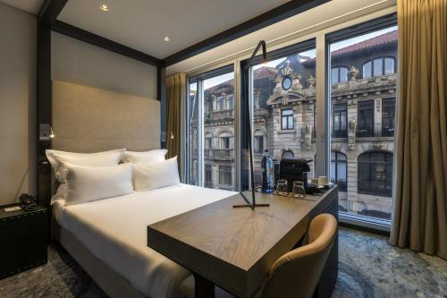 Habitación Doble con vistas a la ciudad del hotel Porto Royal Bridges. Foto 6