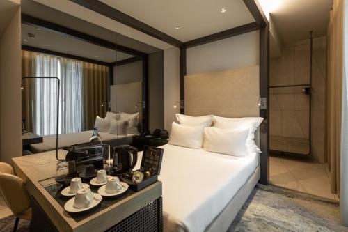 Habitación Doble con vistas a la ciudad del hotel Porto Royal Bridges. Foto 7
