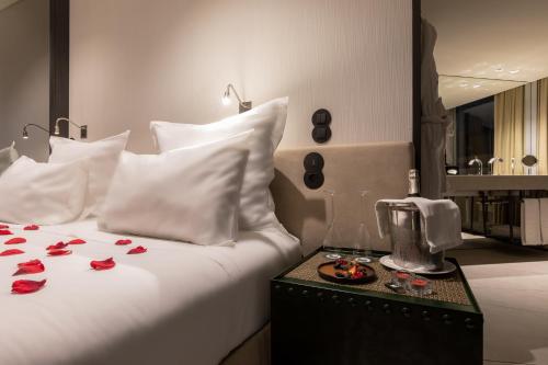 Habitación Doble Deluxe Premium del hotel Porto Royal Bridges. Foto 3