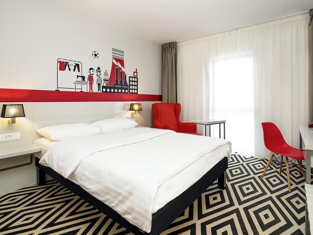 Habitación Estándar con 1 cama doble del hotel Ibis Styles Arad. Foto 1