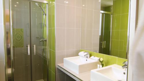 Habitación Superior Zen del hotel Glasgow Monceau Paris By Patrick Hayat. Foto 1