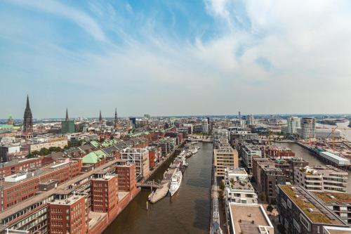 Suite Presidencial Owner con vistas a la ciudad / río Elba - Cama extragrande del hotel The Westin Hamburg. Foto 7