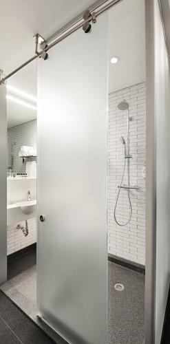 Cápsula Completa - Adaptada para personas con discapacidad del hotel Pod Times Square. Foto 5