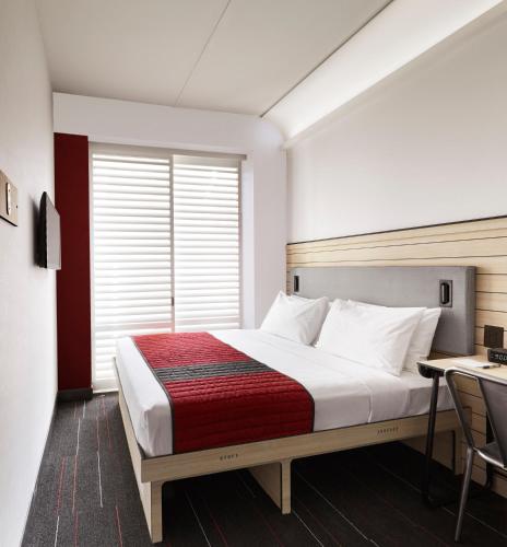 Habitación Pod - Cama doble grande del hotel Pod Times Square