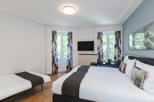 Habitación Cuádruple Estándar del hotel Bristol. Foto 4
