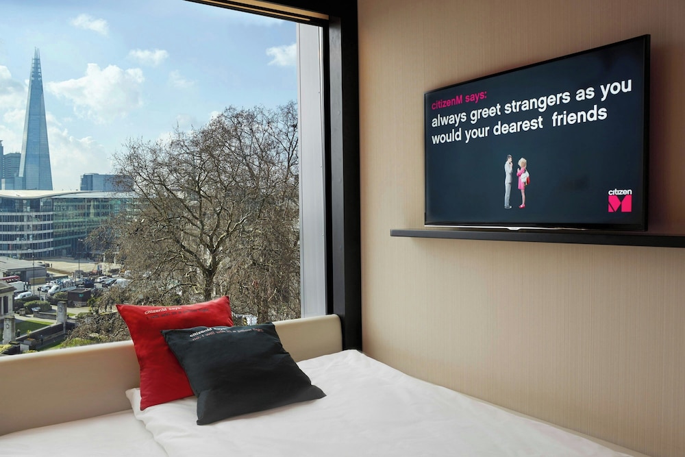 Habitación, 1 cama de matrimonio grande del hotel Citizenm Tower Of London. Foto 5