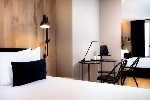 Habitación Doble Confort del hotel Jardin Des Plantes. Foto 1