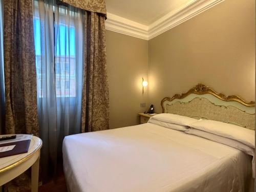 Habitación Doble Pequeña del hotel Cavalletto E Doge Orseolo. Foto 1