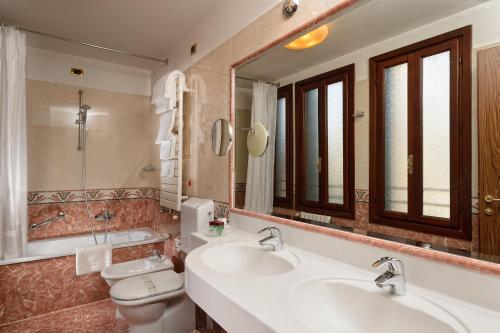 Habitación con 1 cama doble o 2 individuales - Anexo del hotel Cavalletto E Doge Orseolo. Foto 1