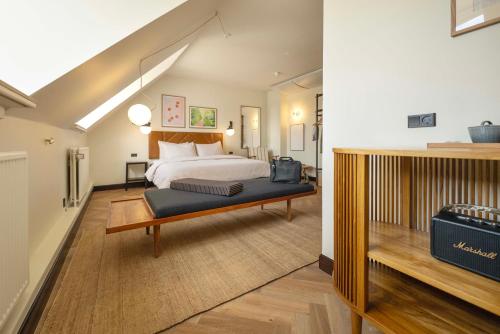 Habitación Deluxe con cama extragrande del hotel Mayfair