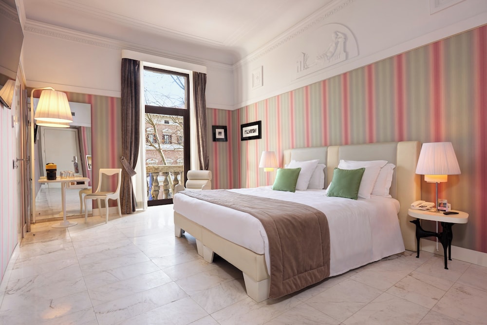 Habitación Deluxe doble del hotel Grand Palace