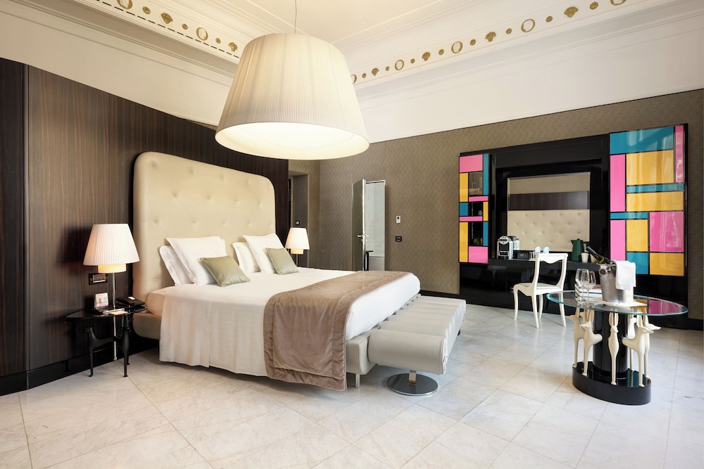 Suite Junior del hotel Grand Palace. Foto 2