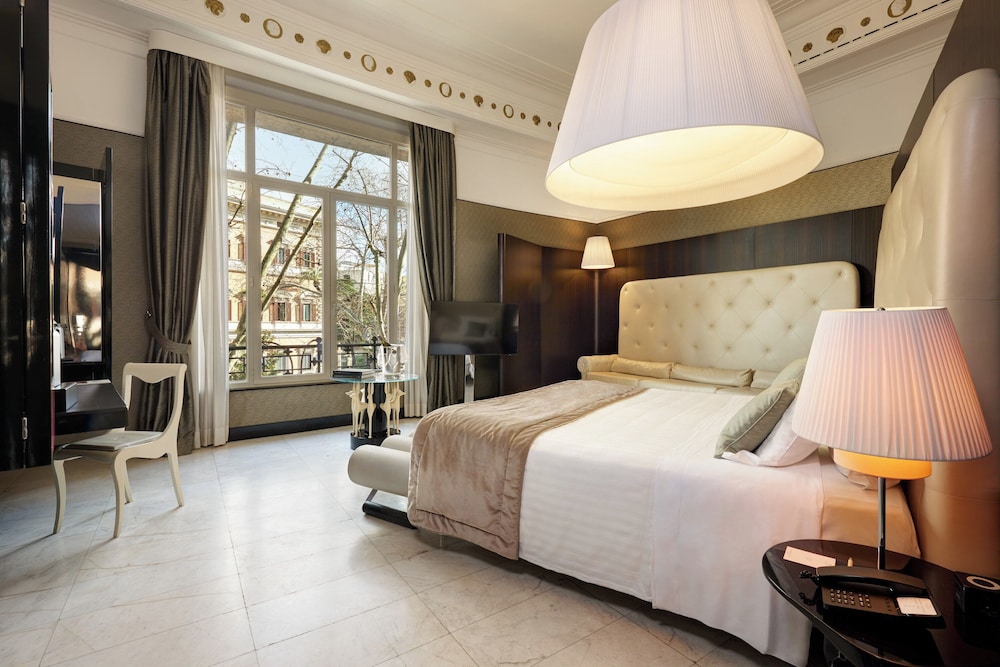 Suite Junior del hotel Grand Palace. Foto 5