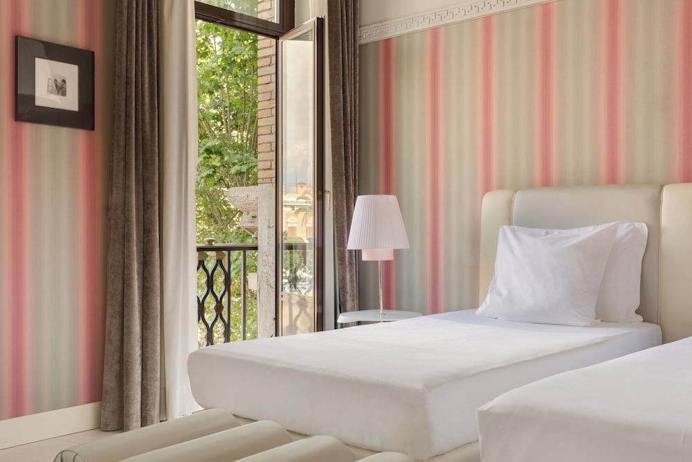 Habitación Clásica del hotel Grand Palace. Foto 5