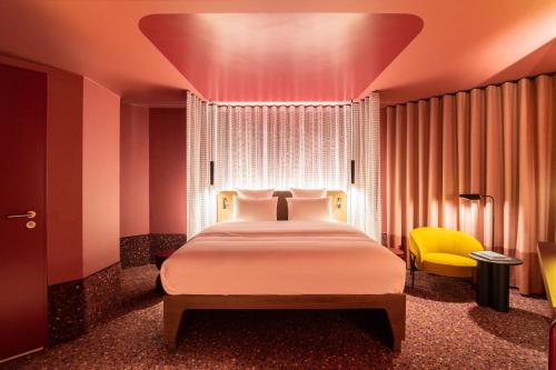 Habitación TRIBE Extra del hotel Tribe Dusseldorf. Foto 9