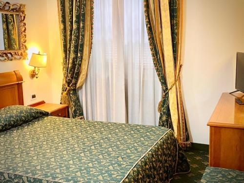 Habitación Doble Estándar del hotel Champagne Palace