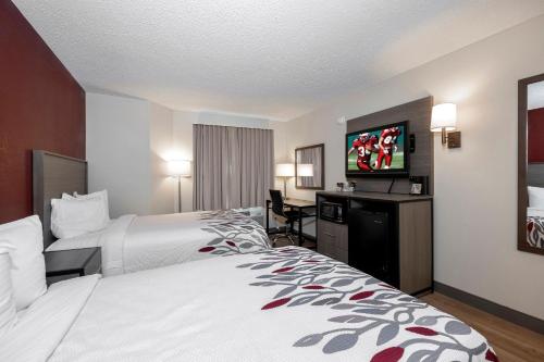 Habitación Deluxe con 2 camas grandes - No fumadores del hotel Red Roof Inn Clifton Park